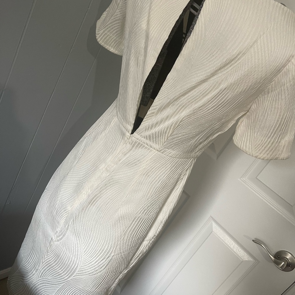 Dress - Picture 2 of 6